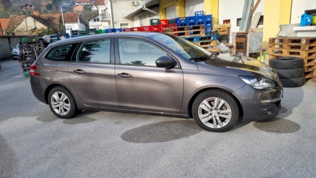 Peugeot 308 SW 1,6 HDi **151tkm**
