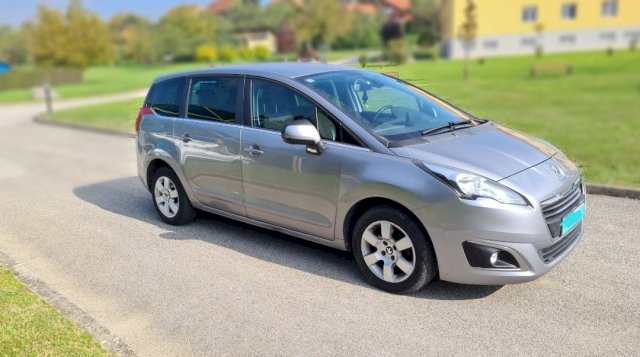 Peugeot 5008 1,6 e-HDi automatik 7 Sjedala