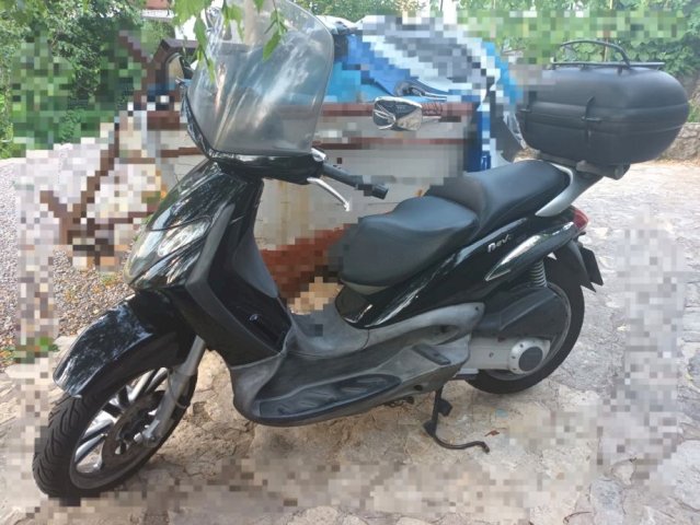 Piaggio Beverly 250 !!HITNO 1400eura,zamjena komb