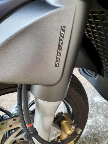 Piaggio Beverly 350 sport touring, 2017 god.