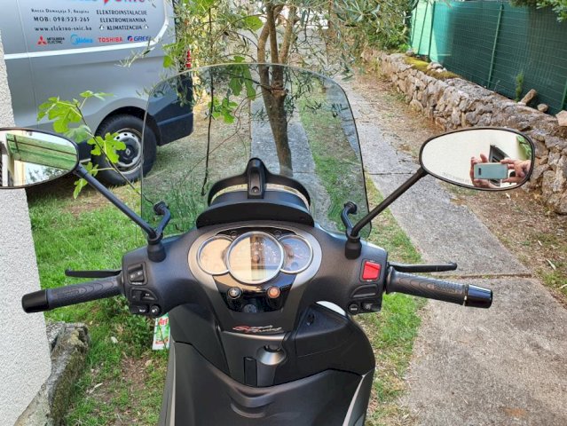 Piaggio Beverly 350 sport touring, 2017 god.