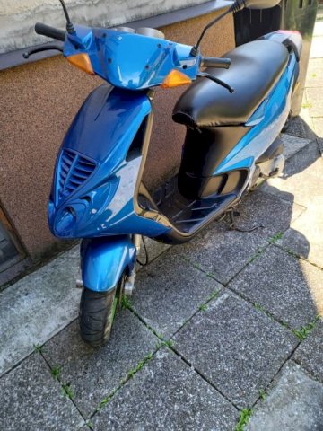 Piaggio NRG 49 cm3, 2000 god.