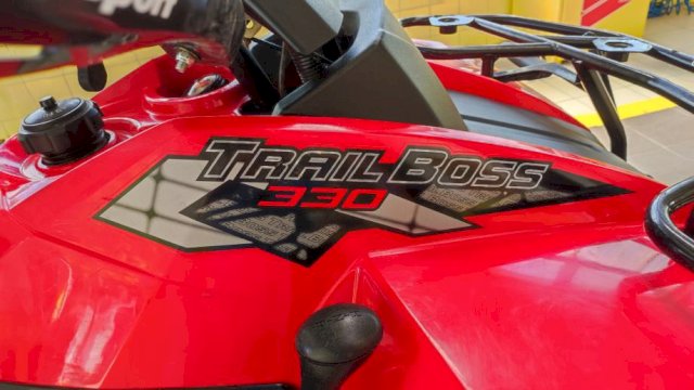 Polaris TRAIL BOSS 330 cm3, 2012 god.