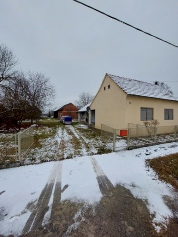 Poljoprivredno Zemljiste 5.5 Ha + Građevinsko