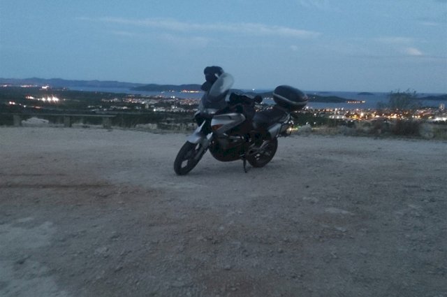 Prodajem Hondu varadero 1000