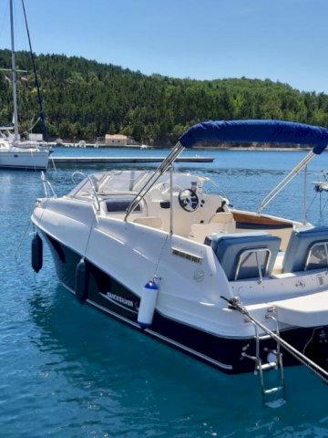 QUICKSILVER 610 GALAPAGOS PRODAJEM/MIJENJAM ZA MA