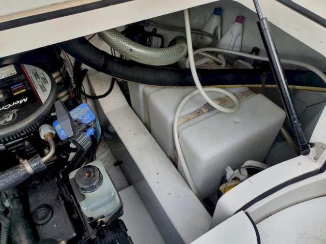 QUICKSILVER 610 GALAPAGOS PRODAJEM/MIJENJAM ZA MA