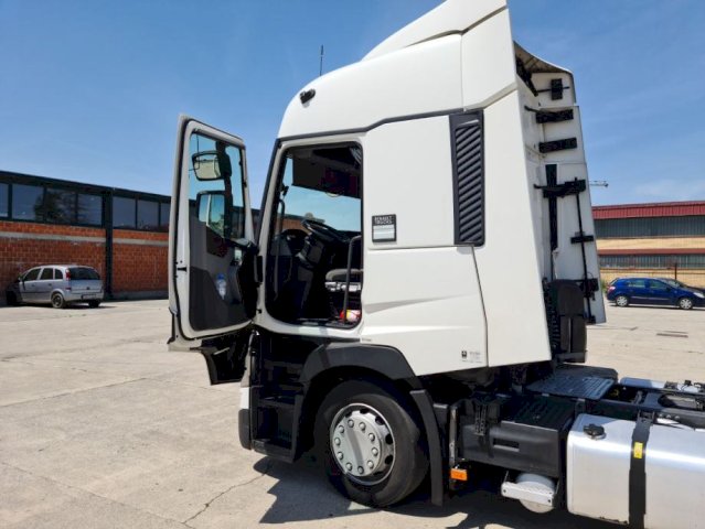 RENAULT T, 2019 god.