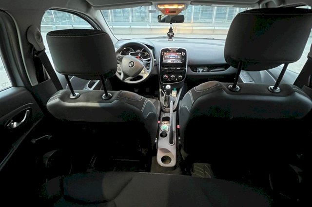 Renault Clio 1.2 16 V. Uredno servisiran