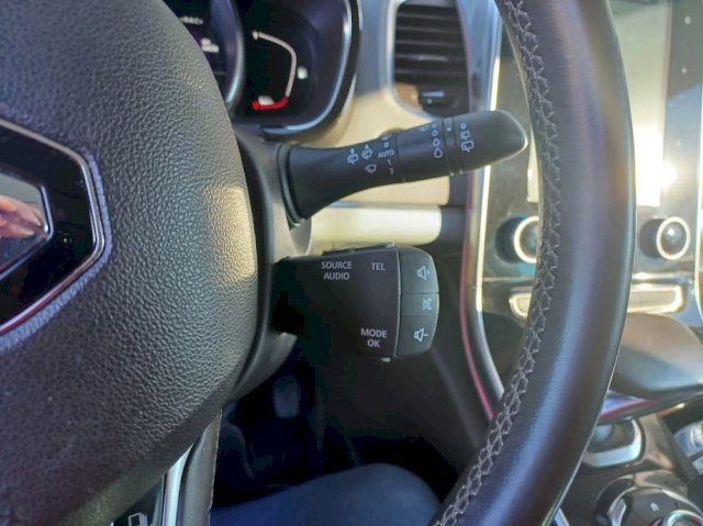 Renault Espace dCi 160 Zen EDC