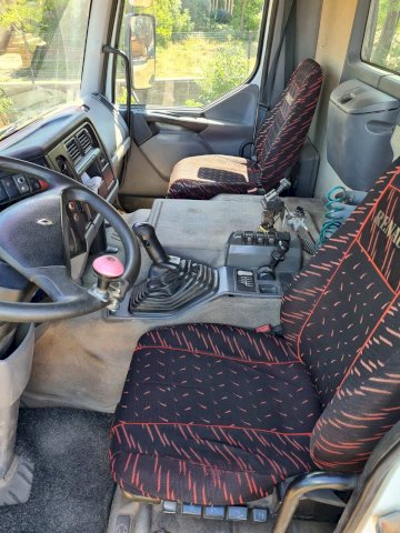 Renault Kerax 8x4