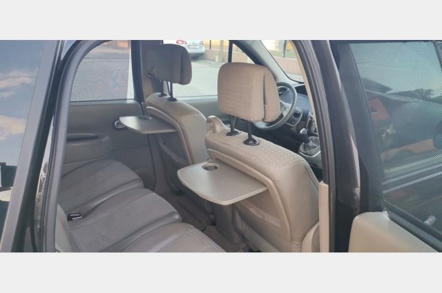 Renault Scenic 1.6 16V //ODLIČNO STANJE //Reg go