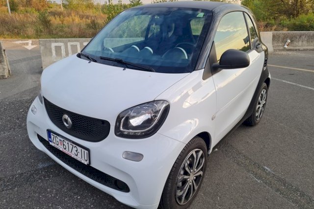 SMART FORTWO 1.0 , 2015., 103TKM, REG 1g. ,KLIMA