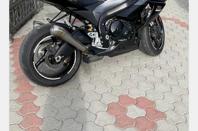 SUZUKI GSX-R 1000 K9 2010