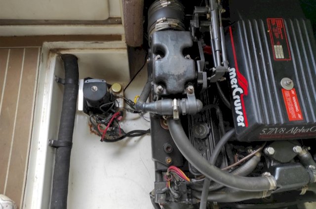 Sea Ray Sundancer 250