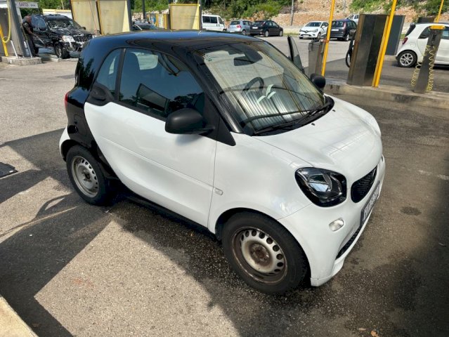 Smart fortwo 2016 god