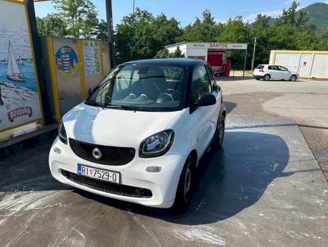 Smart fortwo 2016 god