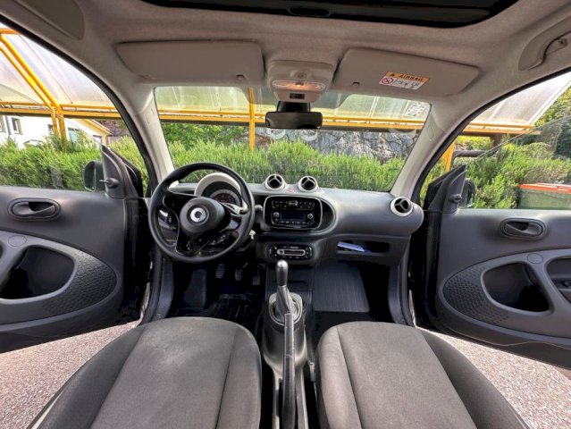 Smart fortwo 2016 god