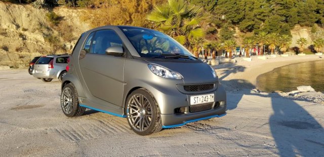Smart fortwo - Brabus 17'' - Android 10''