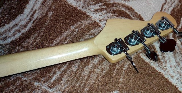 Stagg Precision bass
