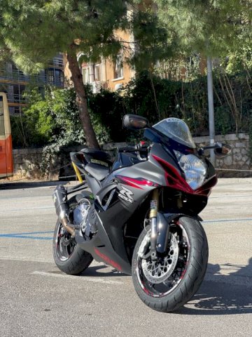 Suzuki Gsx-R 750 750 cm3, 2011 god.