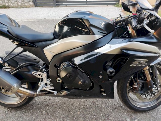 Suzuki Gsxr 1000 999 cm3, 2010 god.