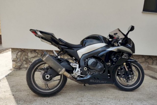 Suzuki Gsxr 1000 999 cm3, 2010 god.