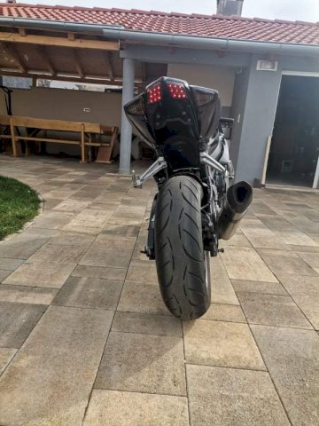 Suzuki gsxr600 k8