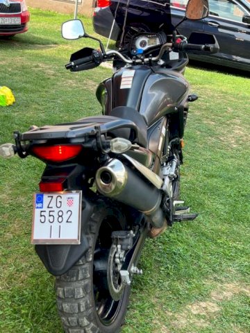 Suzuki vstrom 645 cm3, 2014 god.