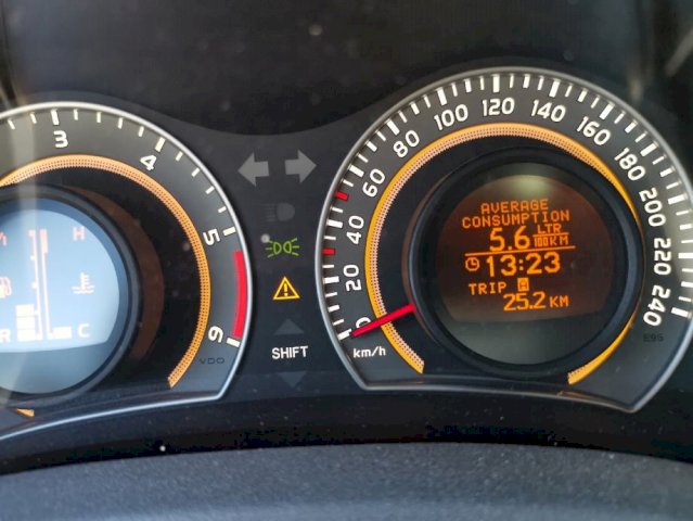 TOYOTA AURIS 1.4, 2012 god.