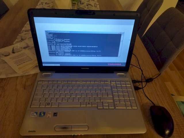 Toshiba laptop zamjena za razno