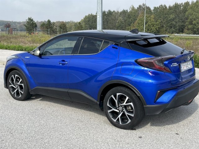 Toyota C-HR 1.8 hybrid