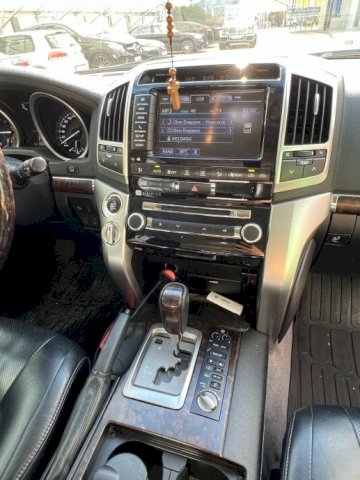 Toyota Land Cruiser V8 4,5 D-4D