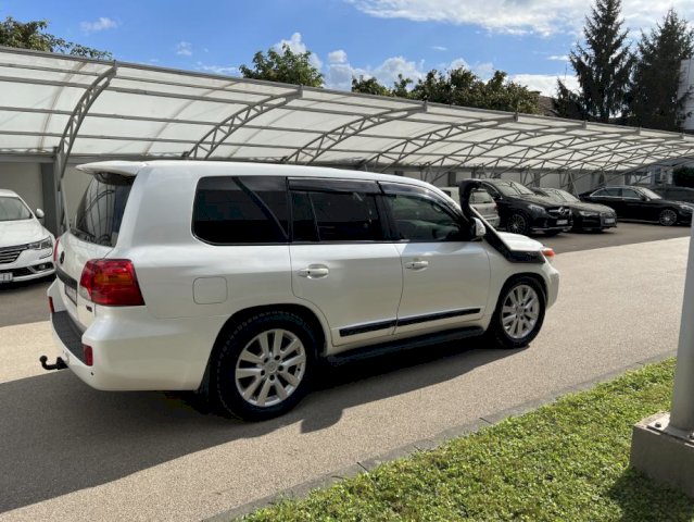 Toyota Land Cruiser V8 4,5 D-4D
