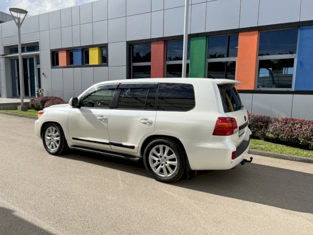 Toyota Land Cruiser V8 4,5 D-4D