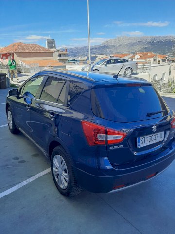 Tražim kombi u vrijednosti mog auta