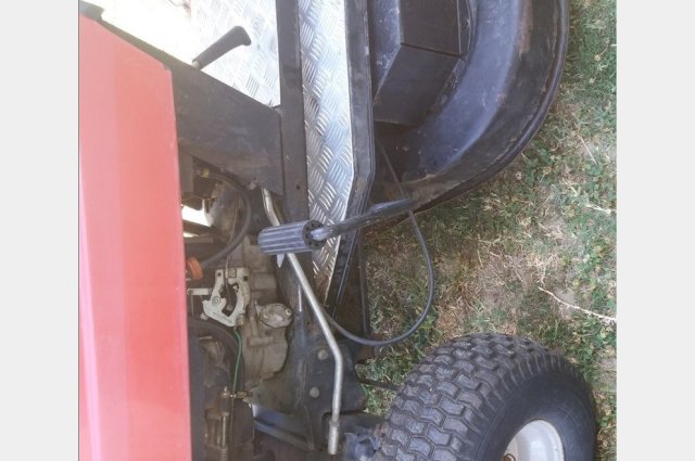 Traktor kosilica