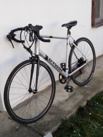 Trkači bicikl, B_TWIN Flanders