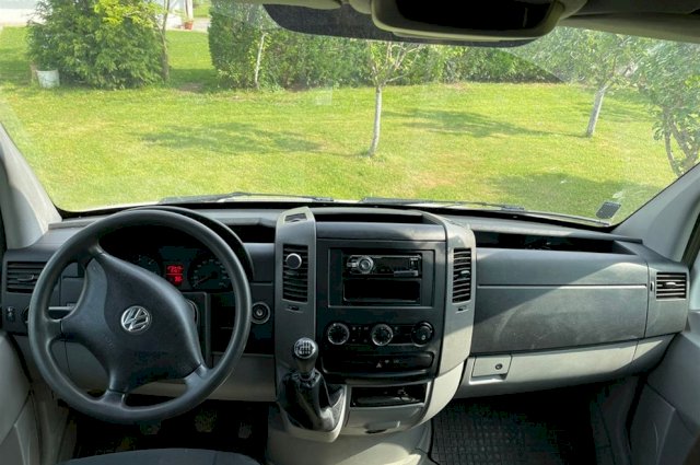 VW CRAFTER 2.0 TDI (6+1)