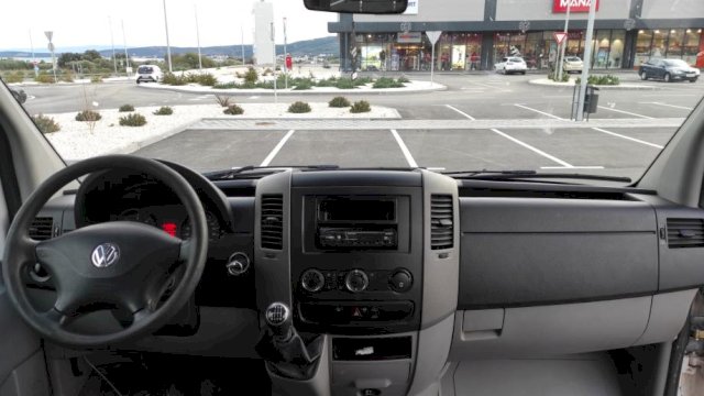 VW Crafter putnicki kombi 8+1