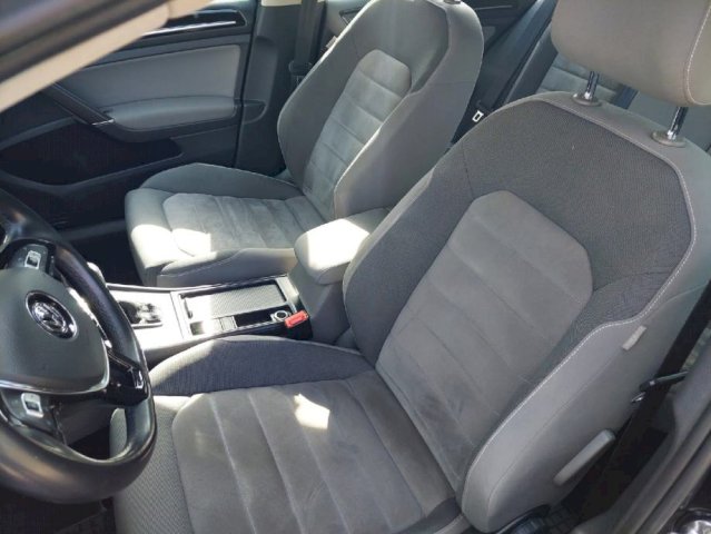 VW Golf 7 2,0 TDI DSG HIGHLINE