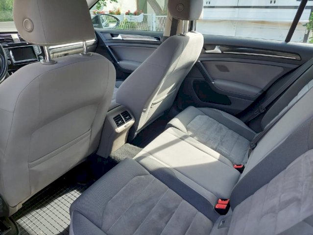 VW Golf 7 2,0 TDI DSG HIGHLINE