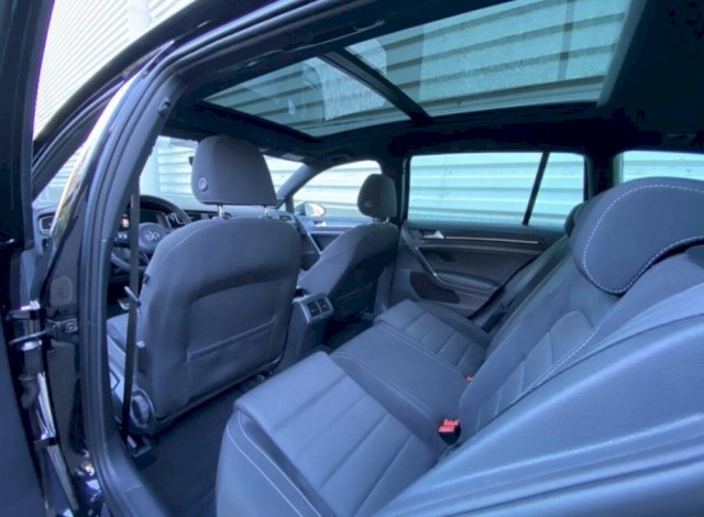 VW Golf 7.5 2,0 R Variant DSG