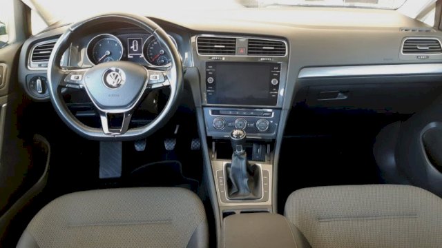 VW Golf 7.5 - 1.6 TDI - KUPLJEN NOV U HR