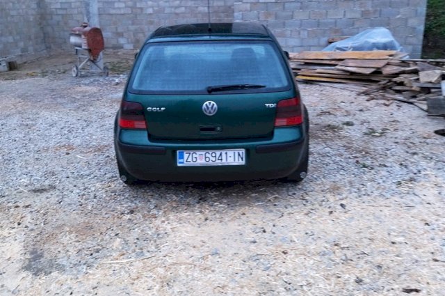 VW Golf IV 1.9.tdi prodaja ili zamjena za kombi