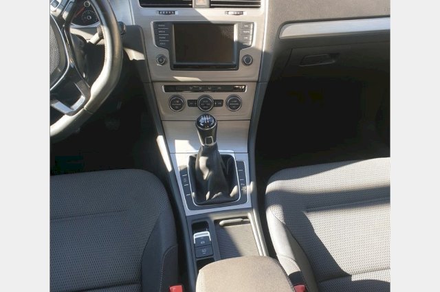 VW Golf VII 1.6 tdi 81kw hitno