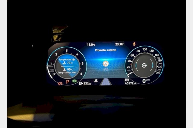 VW Golf VIII 2.0TDI DSG
