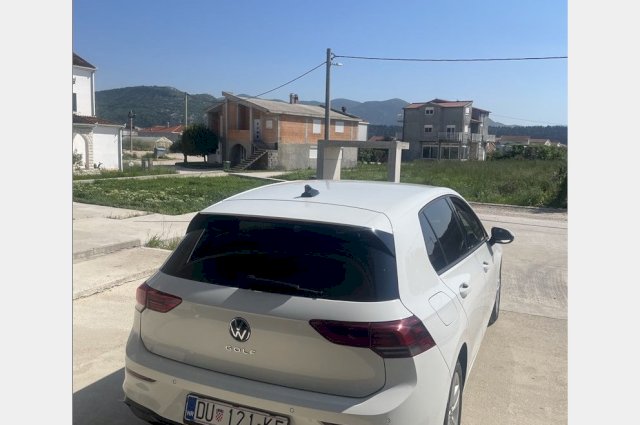 VW Golf VIII 2.0TDI DSG
