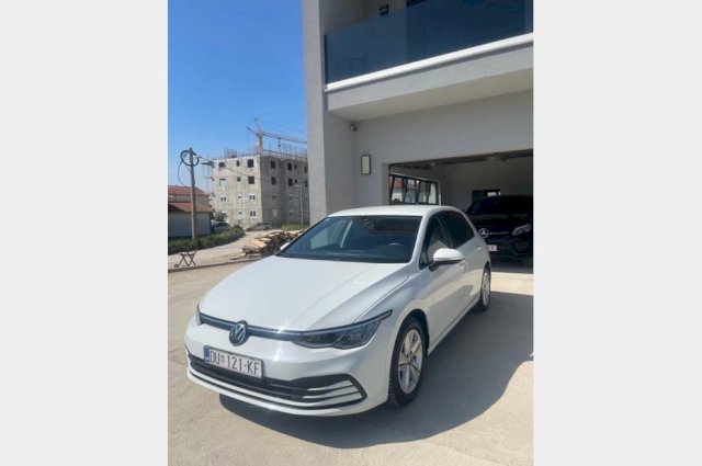 VW Golf VIII 2.0TDI DSG