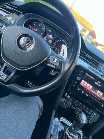 VW Passat 2,0 TDI BMT DSG Rline VELIKI SERVIS